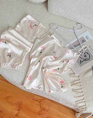 ست تیشرت شلوار ساتن کاروارداتی فری سایز ۳۸تا۴۶